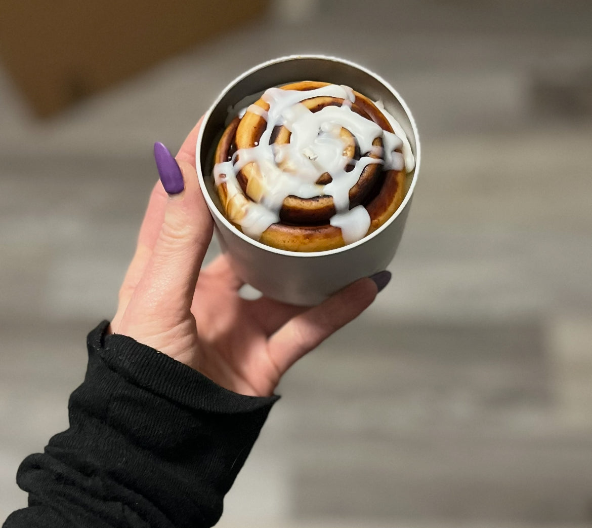 Cinnamon Roll Candle